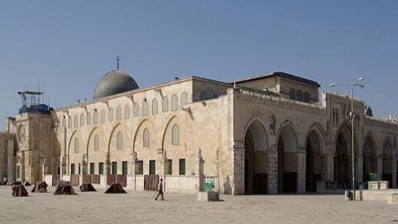 إعادة فتح المصلى القبلي في المسجد الأقصى بعد انسحاب قوات الاحتلال