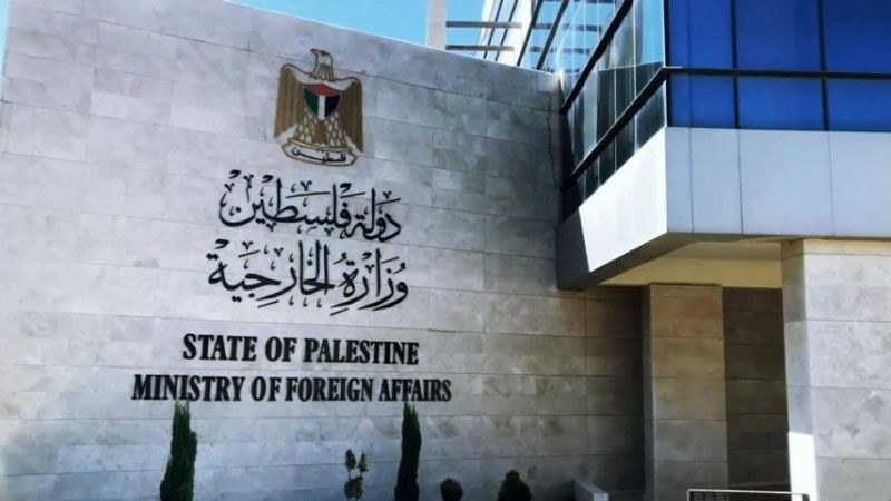 وزارة الخارجية الفلسطينية تدين بأشد العبارات قرار بينيت بإعادة تكرار جريمة اقتحام المسجد الأقصى المبارك