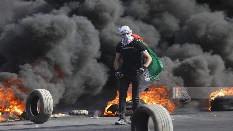 فلسطين: مواجهات بين الشبان وقوات الاحتلال على المدخل الشمالي لمدينة البيرة
