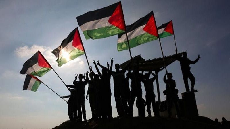 الحراك الشبابي في فلسطين: لن نقبل أن يموت أهلنا جوعاً وعطشاً في غزة