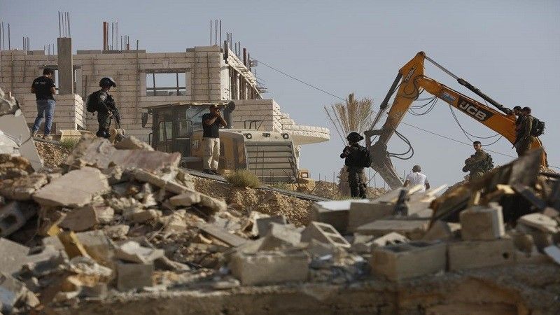 فلسطين: قوات الاحتلال تشرع بهدم منزل الأسير محمد الزلباني في مخيم شعفاط