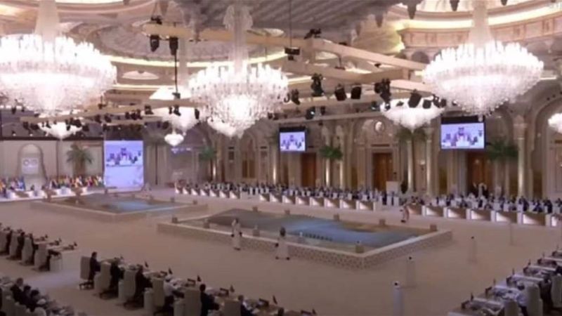 السعودية| أمير قطر: نسأل إلى متى يظل المجتمع الدولي يعامل "إسرائيل" وكأنها فوق القانون الدولي