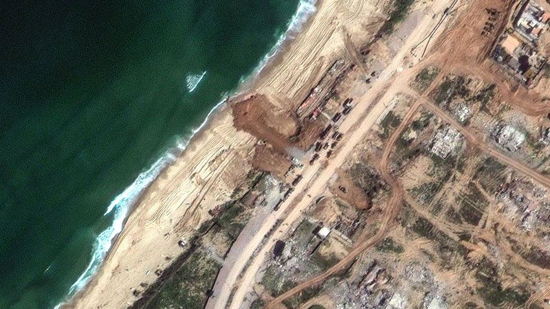صورٌ تكشف أعمال حفر وإنشاءات على شواطئ غزة&nbsp;
