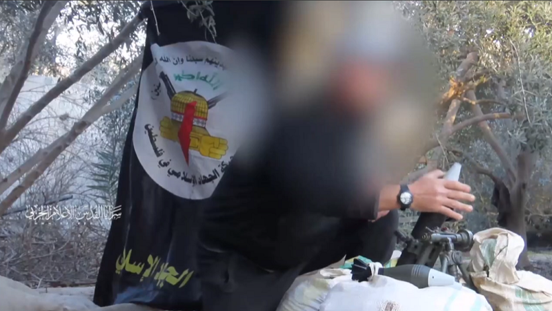 فيديو: سرايا القدس تقصف جنود وتحشدات العدو في خان يونس