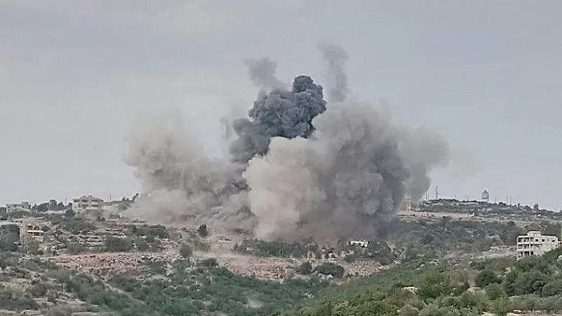 لبنان: الطيران الحربي الصهيوني يشنّ غارة جوية بالصواريخ استهدفت بلدة علما الشعب