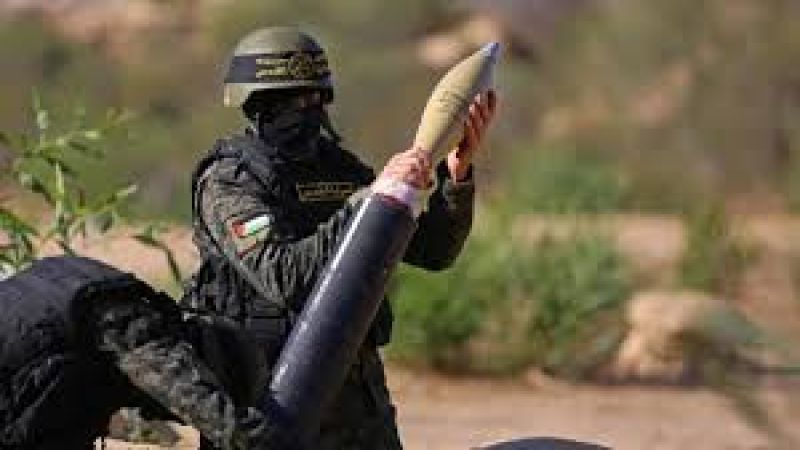 فلسطين المحتلة| سرايا القدس: خاض مجاهدونا اشتباكات ضارية مع جنود وآليات العدو شرق دير البلح وسط قطاع غزة 