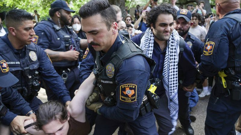 جامعة ولاية أوهايو الأميركية: إلقاء القبض على متظاهرين رفضوا أوامر فض التجمع وحظر التخييم