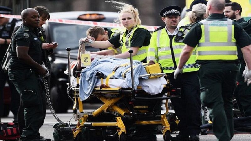 بريطانيا: عملية طعن استهدفت شرطيين وعددًا من المارة قرب محطة للميترو شمال شرقي لندن