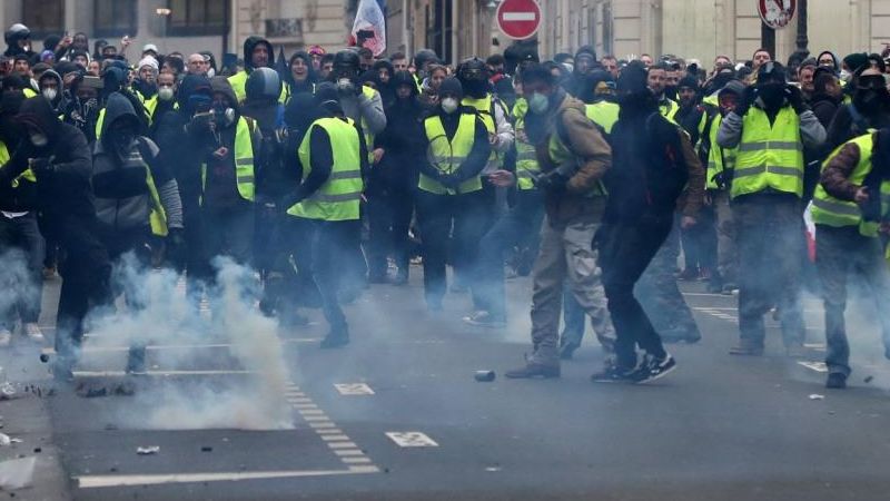 فرنسا: اعتقالات بالجملة خلال تظاهرات 