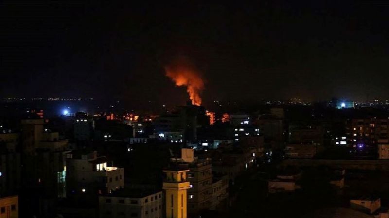 غارات صهيونية على مواقع للمقاومة في غزة..وحماس تحذّر الاحتلال من اللعب بالنار‎