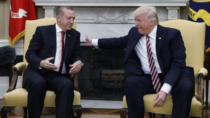 بعد تهديده بتدمير تركيا اقتصاديًا.. ترامب يبحث مع أردوغان إقامة منطقة عازلة شمال سوريا