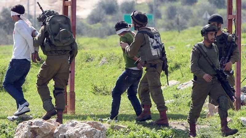 اعتقال عشرات الفلسطينيين في الضفة الغربية المحتلة