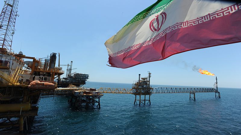 إيران تُخصّص 476 مليون دولار لتمويل مشاريع نفطية