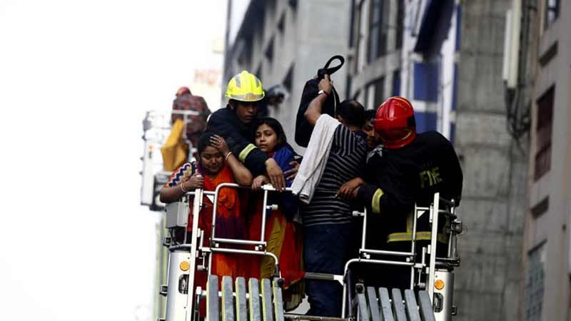 بنغلاديش: مقتل 25 شخصا وإصابة العشرات في حريق في العاصمة