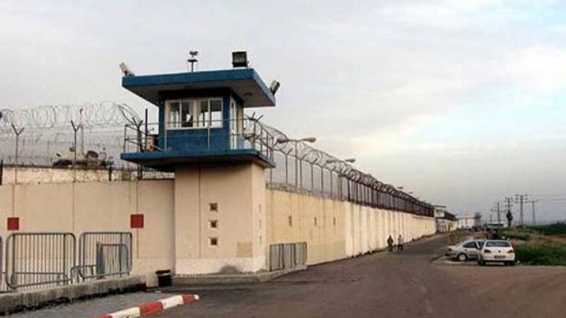 مصلحة السجون الصهيونية تستعدّ لإضراب الأسرى وخوفٌ من سيناريو خطف أحد السجانين