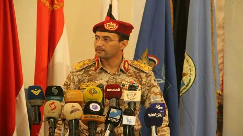 الجيش اليمني: 10 صواريخ بالستية تستهدف مطار جيزان