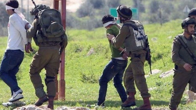 الاحتلال يعتقل 23 فلسطينيًا في الضفة الغربية