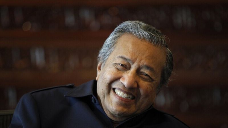 رئيس الوزراء الماليزي ينتقد بشدة سياسة واشنطن العدوانية في فرض العقوبات