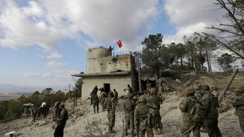 قوات الاحتلال التركية تعمل على إنشاء مقارّ لاستخباراتها في مدينة رأس العين