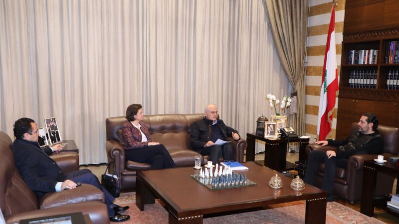 اجتماع الحريري مع وزير المال والداخلية في بيت الوسط