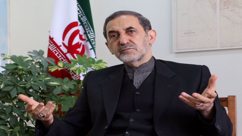 ولايتي: إيران لا تخضع للحظر