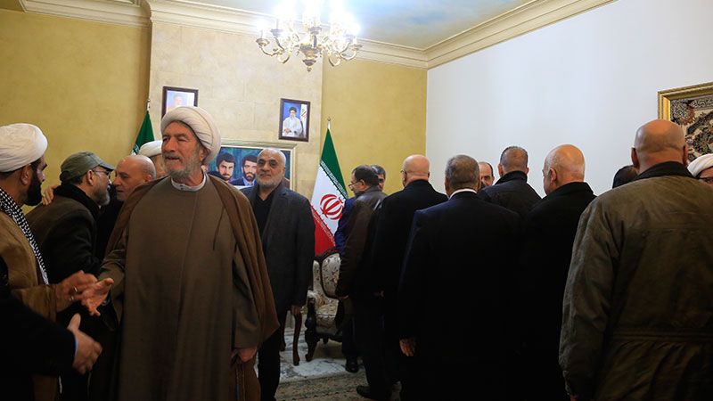 حضورٌ كثيف في اليوم الثاني من التعازي في السفارة الايرانية