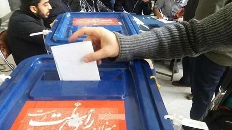 ايران: اقبال كثيف مع انطلاق عمليات التصويت في انتخابات مجلسي الشورى وخبراء القيادة