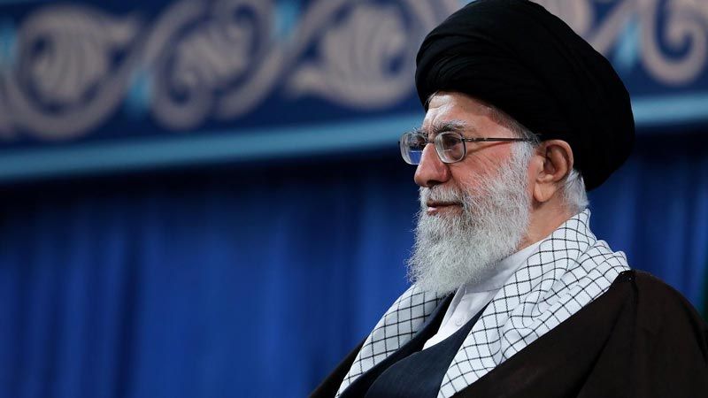 الإمام الخامنئي: إيران تعرضت لعدوان من نظام صدام واسلحته الكيمياوية وفي العالم قتل الملايين في الحربين العالميتين