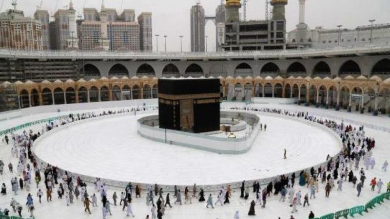 السعودية تقرّر تعليق الصلوات في شهر رمضان