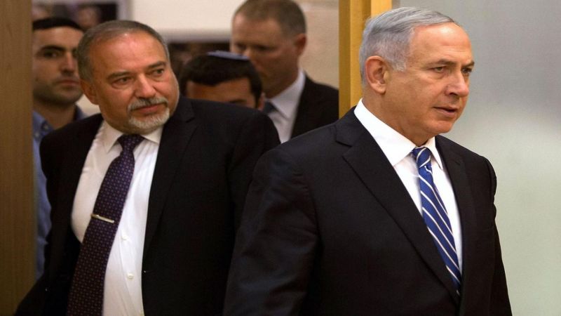 ليبرمان: نتنياهو مستعد لجرّ "إسرائيل" لحرب "أهلية‎"