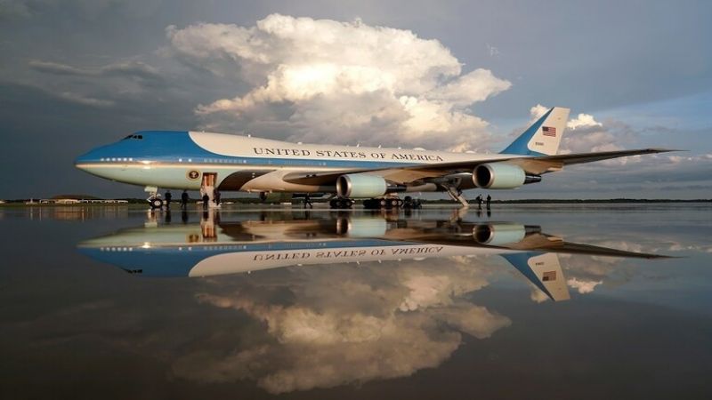 طائرة ترامب الرئاسية تنجو من الاصطدام فوق واشنطن