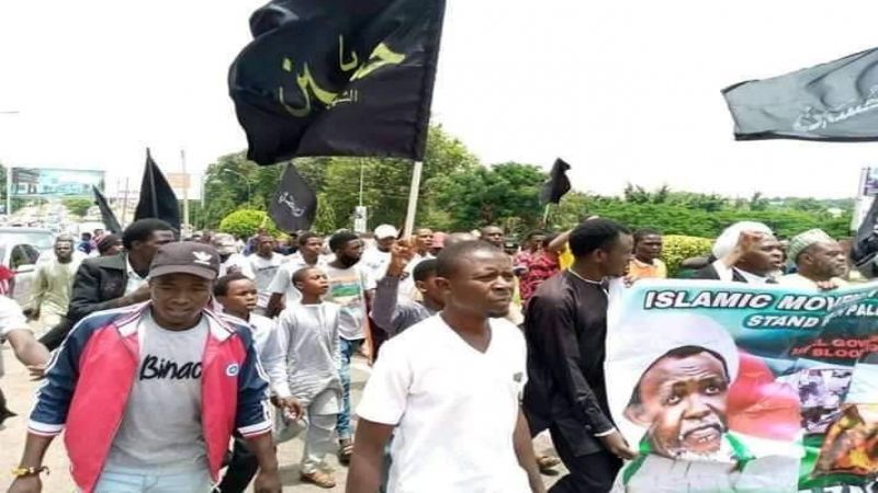 بالصور: تظاهرة وسط العاصمة النيجيرية أبوجا تطالب بالإفراج عن الشيخ الزكزاكي وزوجته