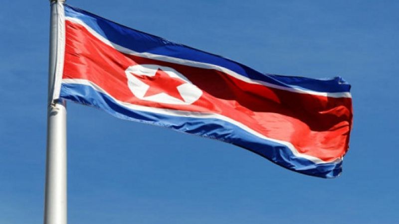 كوريا الشمالية تستعرض صواريخ بالستية ضخمة جديدة عابرة للقارات