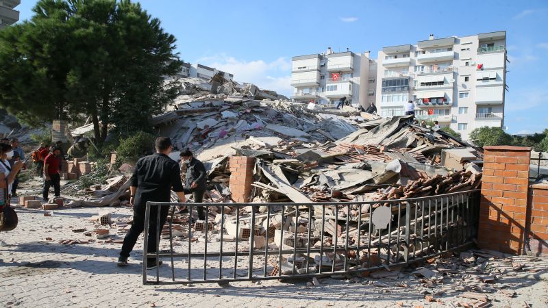 زلزال بقوة سبع درجات يضرب غرب تركيا