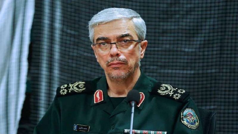 اللواء باقري: التعاون الدفاعي بين إيران والعراق يعزّز الأمن