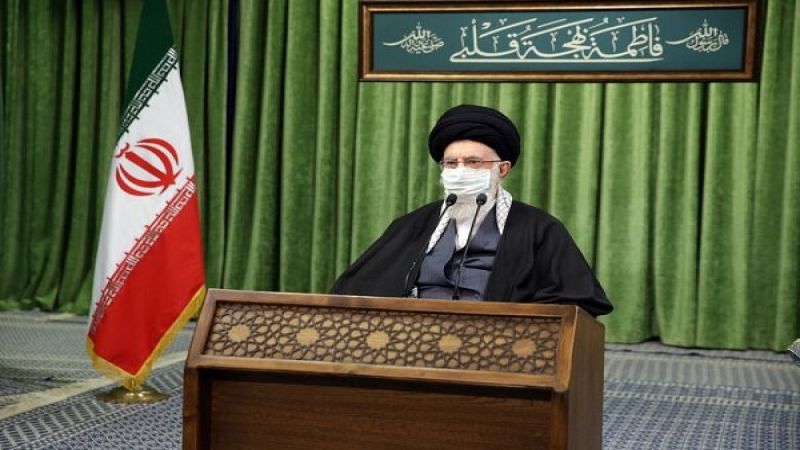 الإمام الخامنئي: لا يمكن للأعداء ارتكاب أي حماقة في المواجهة مع إيران