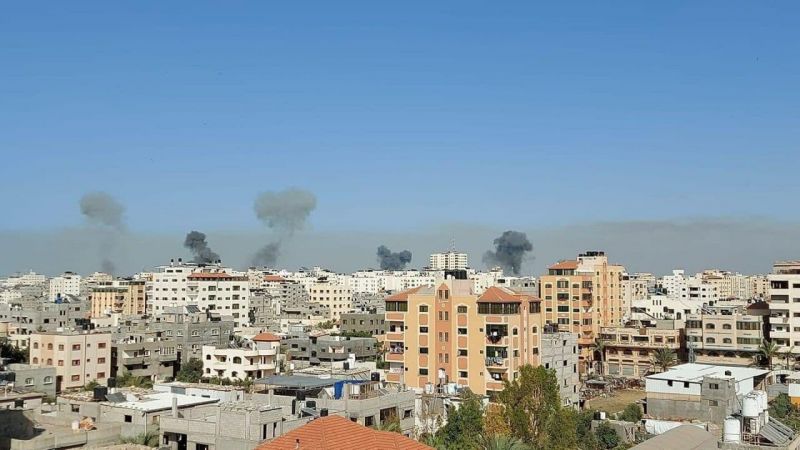 طائرات الإحتلال تطلق صاروخاً باتجاه منزل مواطن شمال بيت لاهيا في قطاع غزة