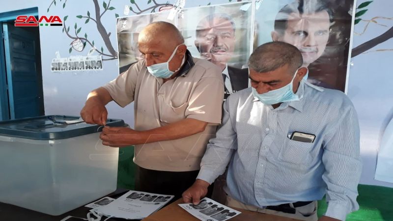  افتتاح المراكز الانتخابية في المحافظات السورية أمام الناخبين للإدلاء بأصواتهم في الانتخابات الرئاسية 2021