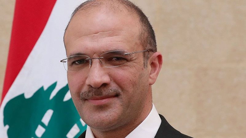 لبنان| وزير الصحة خلال مداهمته مستودعا في سد البوشرية: السرقة والأرباح الخيالية باتت غير مسموحة في هذه الظروف