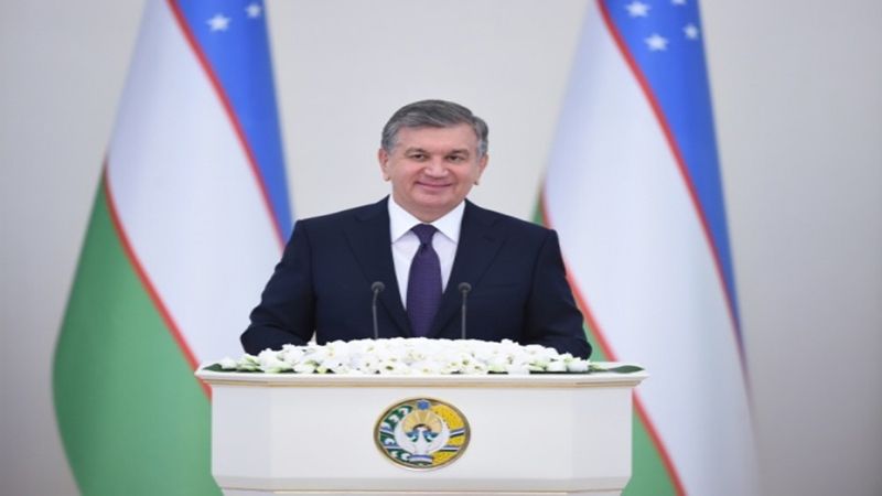 الرئيس الأوزبكستاني يبعث برقية تهنئة للسيد رئيسي لفوزه بالانتخابات الرئاسية الإيرانية