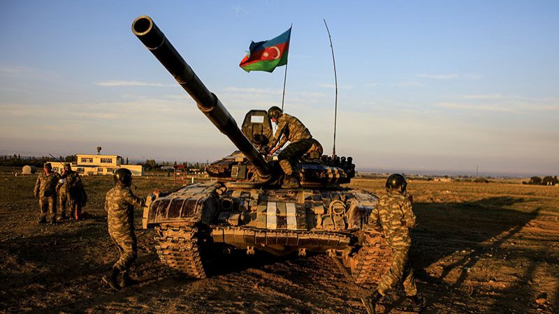 أذربيجان تقبل اقتراح روسيا بإعلان وقف إطلاق النار على الحدود مع أرمينيا