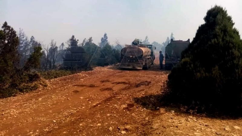 سوريا: إخماد الحريق الذي امتد من لبنان باتجاه قرية أكوم في القصير بالكامل 