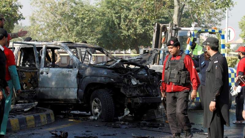 باكستان: عشرات الضحايا في انفجار استهدف إحياءً عاشورائيًا