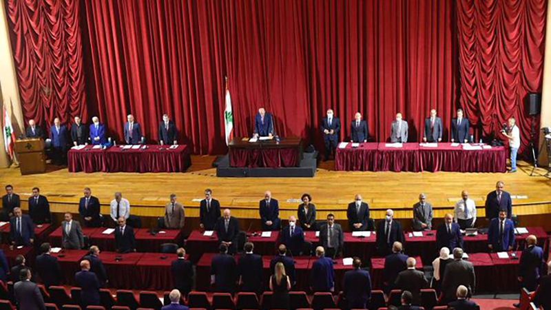 لبنان: رفع جلسة مناقشة البيان الوزاري ومنح الحكومة الثقة إلى الخامسة والنصف عصرًا