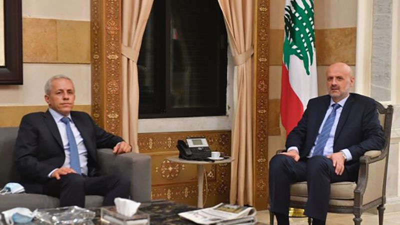 لبنان: وزير الداخلية تابع مع المدير العام للدفاع المدني ومحافظ عكار إخماد الحريق في الحاكور وعرقا