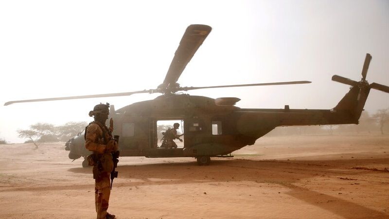 "توتر متزايد بين البلدين".. الجزائر تغلق مجالها الجوي أمام الطائرات العسكرية الفرنسية