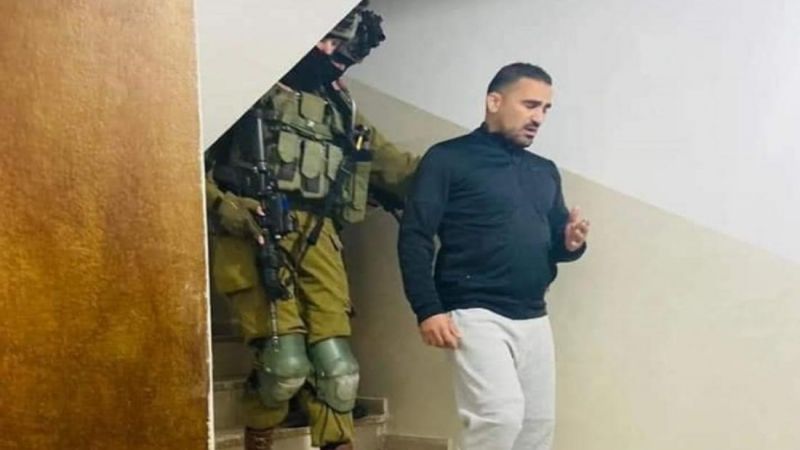 فلسطين المحتلة: الاحتلال يفرج عن الصحفي سامح مناصرة بعد اعتقاله فجر اليوم