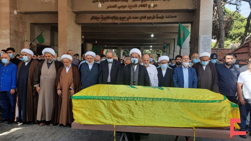 حزب الله يُشيّع الحاج علي عطوي الى مثواه الأخير