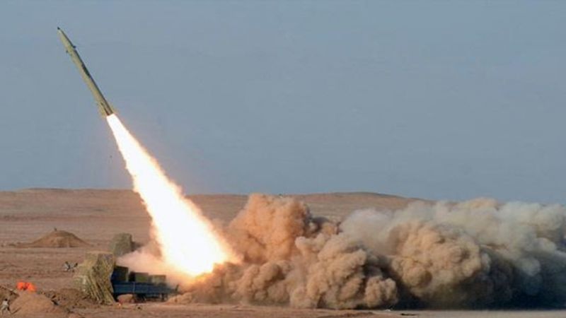 اليمن: القوة الصاروخية تدك قاعدة للعدوان في جيزان.. مقتل وإصابة 35 ضابطاً وجندياً سعودياً