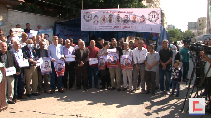 اضراب الأسرى الإداريين يشعل الاراضي الفلسطينية